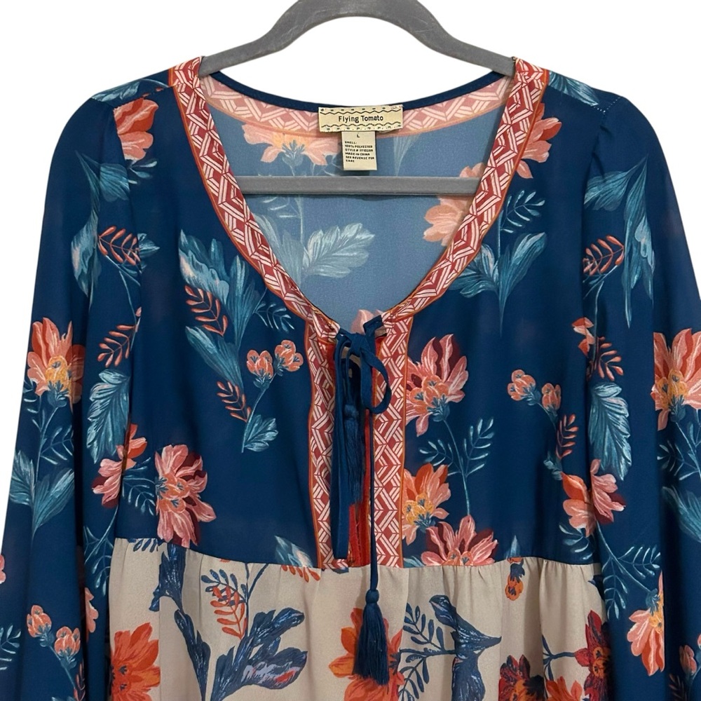 •CCO SALE• FLYING TOMATO Boho Floral Print Colorblock Bell Sleeve Lace Up Top L - Picture 3 of 13